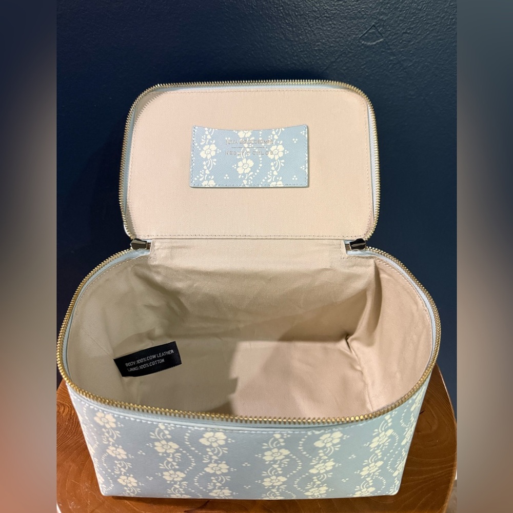 Julia Berolzheimer x Neely and Chloe Large Vanity Case in Posy Mist - Picture 3 of 8